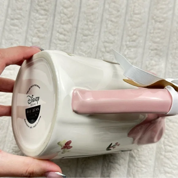 Rae Dunn Disney Lady and The Tramp Mug - Picture 5 of 10